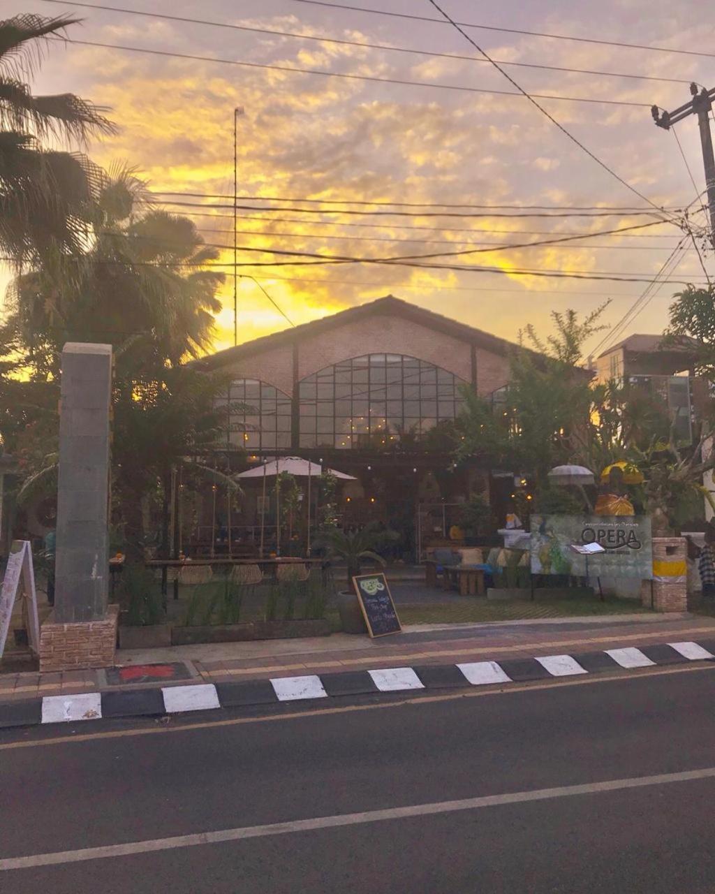 The Grand Sunti Hotel BALI Exterior photo